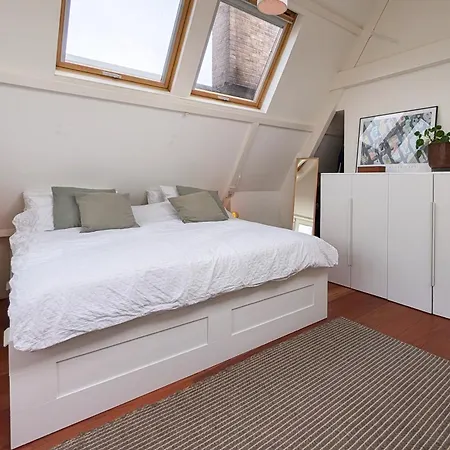 Charming With Roof Terrace *