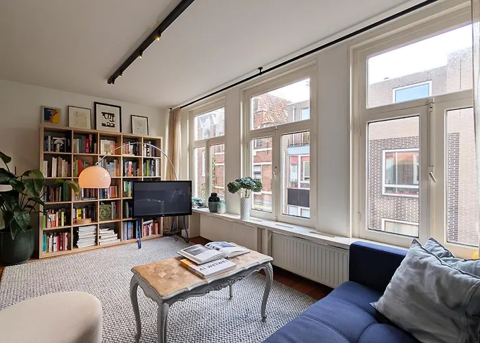 Charming With Roof Terrace アパート アムステルダム