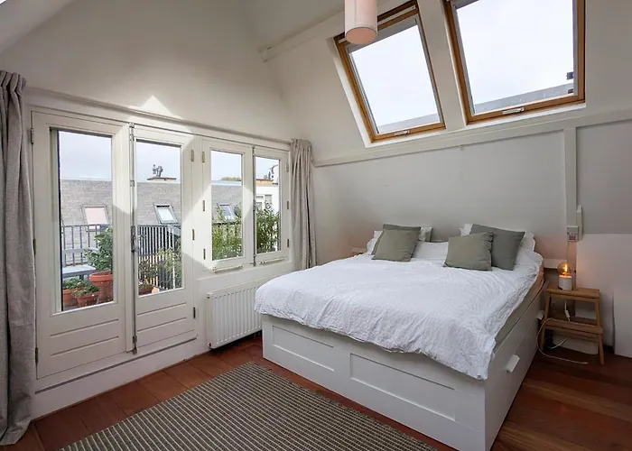 Charming With Roof Terrace *