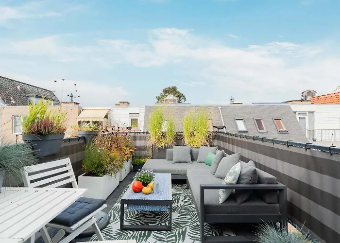 アパート Charming With Roof Terrace *