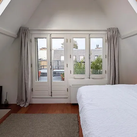 Charming With Roof Terrace